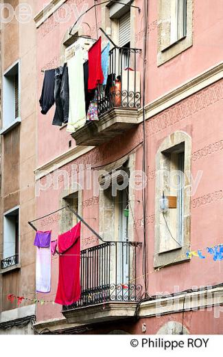 QUARTIER DES PECHEURS DE BARCELONETA,  BARCELONE, CATALOGNE, ESPAGNE. (ES000837.jpg)