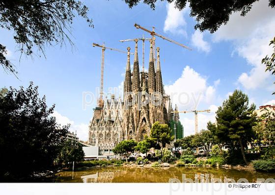 EGLISE DE LA SAGRADA  FAMILIA,  ARCHITECTE GAUDI, STYLE MODERNISTE, BARCELONE, CATALOGNE, ESPAGNE. (ES001225.jpg)