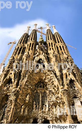 EGLISE DE LA SAGRADA  FAMILIA,  ARCHITECTE GAUDI, STYLE MODERNISTE, BARCELONE, CATALOGNE, ESPAGNE. (ES001228.jpg)