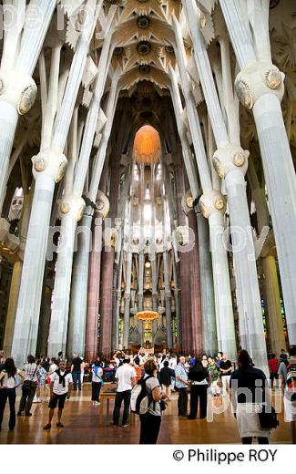EGLISE DE LA SAGRADA  FAMILIA,  ARCHITECTE GAUDI, STYLE MODERNISTE, BARCELONE, CATALOGNE, ESPAGNE. (ES001308.jpg)