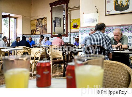 CAFE ,  FIGUERAS, FIGUERES, GIRONA, CATALOGNE, ESPAGNE. (ES001917.jpg)