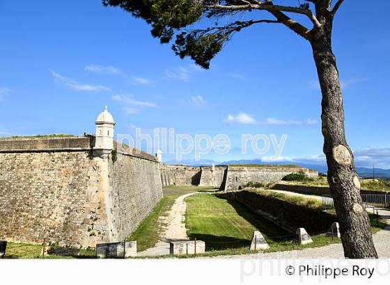 CITADELLE DE SAINT FERRAN,  FIGUERAS, FIGUERES, GIRONA, CATALOGNE, ESPAGNE. (ES001939.jpg)