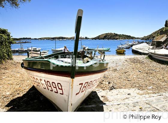 PORTLLIGAT, VILLAGE DE PECHEURS DE  CADAQUES,  COSTA BRAVA, GERONE, CATALOGNE. (ES002017.jpg)