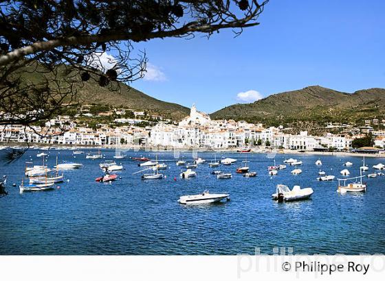 VILLAGE DE CADAQUES, COSTA BRAVA,GERONE, CATALOGNE. (ES002022.jpg)