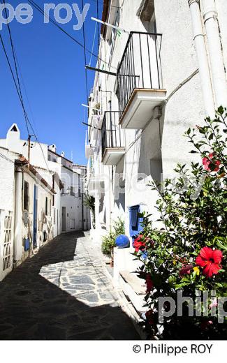 VILLAGE DE CADAQUES, COSTA BRAVA,GERONE, CATALOGNE. (ES002116.jpg)