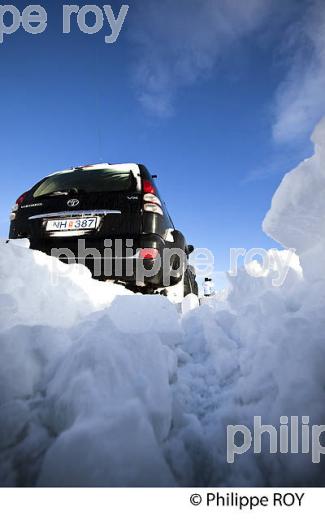 CONDUITE SUR NEIGE EN VEHICULE 4X4, SUDURLAND, ISLANDE (IS000819.jpg)