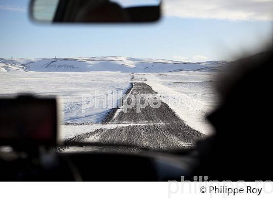 CONDUITE SUR NEIGE EN VEHICULE 4X4, SUDURLAND, ISLANDE (IS000827.jpg)