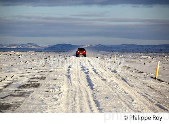 CONDUITE SUR NEIGE EN VEHICULE 4X4, SUDURLAND, ISLANDE (IS000917.jpg)