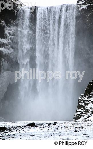CASCADE DE DE SKOGAFOSS , SUDURLAND, ISLANDE (IS001130.jpg)