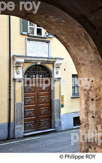 CITE MEDIEVALE DE FOSSANO,, PIEMONT,  ITALIE. (IT000515.jpg)