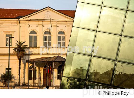 CITE MEDIEVALE DE FOSSANO,, PIEMONT,  ITALIE. (IT000614.jpg)