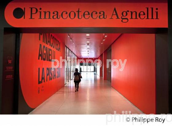 ANCIENNE USINE FIAT DE LINGOTTO,TURIN, ITALIE. (IT000703.jpg)