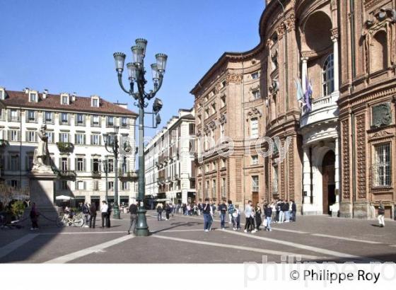 PALAZZO CARIGNANO,   VIEILLE VILLE DE TURIN, ITALIE. (IT001024.jpg)