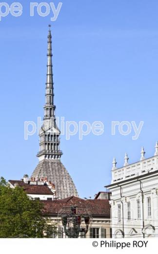 PIAZZA CARLO EMMANUELE II,   VIEILLE VILLE DE TURIN, ITALIE. (IT001135.jpg)