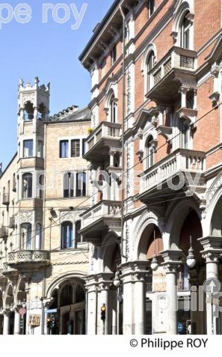 CORSO VITTORIO  EMANUELE II,   VIEILLE VILLE DE TURIN, ITALIE. (IT001305.jpg)