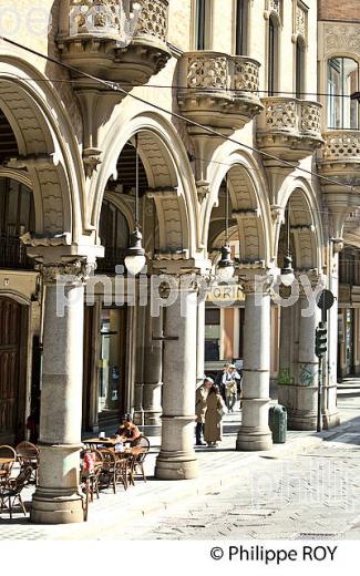 CORSO VITTORIO  EMANUELE II,   VIEILLE VILLE DE TURIN, ITALIE. (IT001309.jpg)