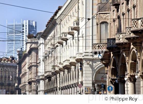 CORSO VITTORIO EMANUELE II, VIEILLE VILLE DE TURIN, ITALIE. (IT001313.jpg)