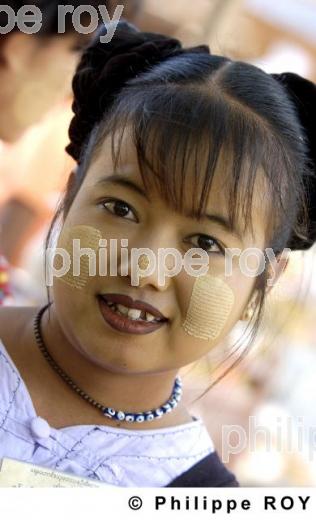 Jeune fille - Birmanie (MM001235.jpg)