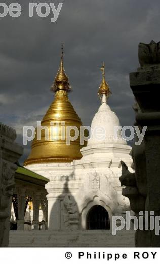 Pagode Kuthodaw - Birmanie (MM002105.jpg)