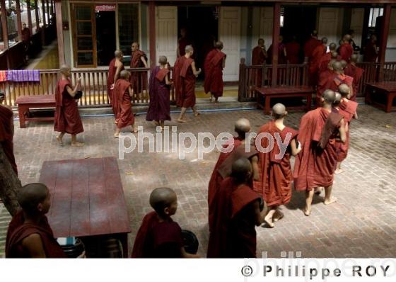 Religion bouddhiste - Birmanie (MM002318.jpg)