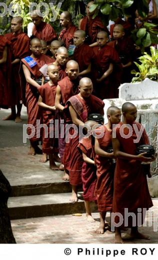 Religion bouddhiste - Birmanie (MM002319.jpg)