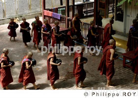 Religion bouddhiste - Birmanie (MM002323.jpg)