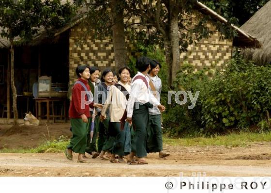 Ecoliers - Birmanie (MM002914.jpg)