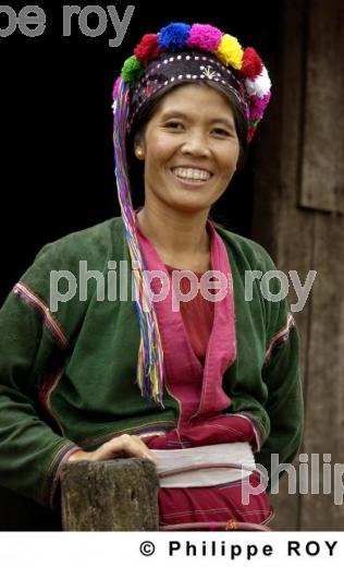 Femme - Birmanie (MM003106.jpg)