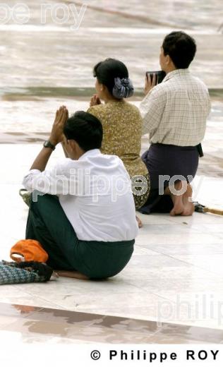 Religion bouddhiste - Birmanie (MM004213.jpg)