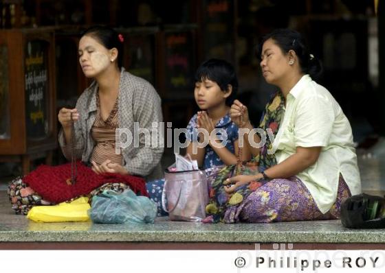 Religion bouddhiste - Birmanie (MM004214.jpg)