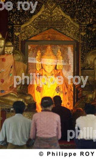 Religion bouddhiste - Birmanie (MM004219.jpg)