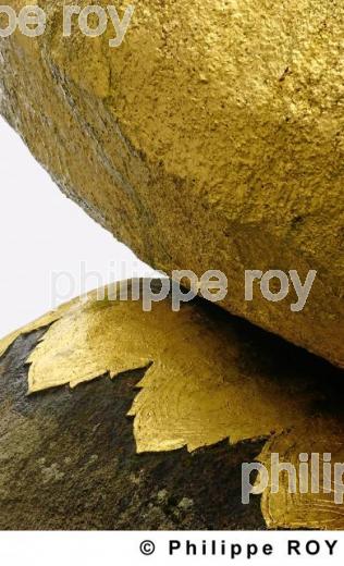 Rocher d'or - Birmanie (MM004435.jpg)