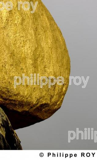 Rocher d'or - Birmanie (MM004436.jpg)
