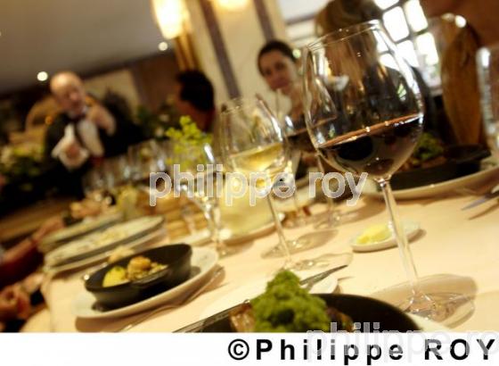 Le vin  table - Amsterdam (NL000420.jpg)