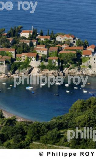 Sveti Stefan - Montenegro (YU000317.jpg)