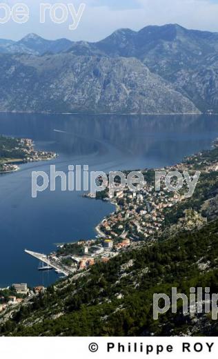 Baie de Kotor -  Montenegro (YU000713.jpg)