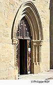 19F03229.jpg