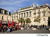 33F17039.jpg