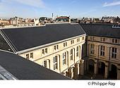 33F17128.jpg