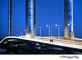 33F23535.jpg