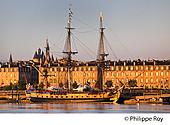 33F24337.jpg