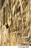 33F28320.jpg