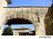 33F35210.jpg