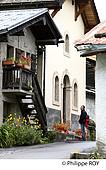 74F03128.jpg