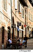 81F03325.jpg