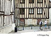 87F03010.jpg