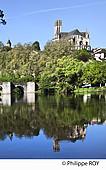 87F03239.jpg
