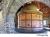 87F03435.jpg