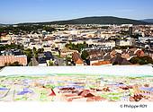 90F00118.jpg