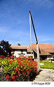 90F00524.jpg